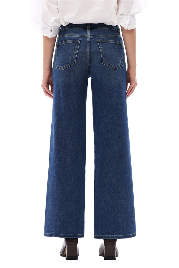 Effortless Mid Rise Wide Leg Jeans
