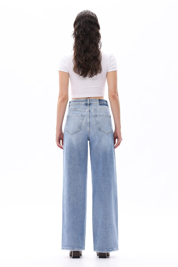 Classic High Rise Straight Jeans