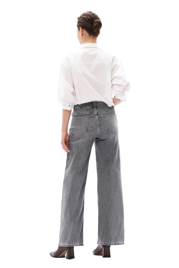 Effortless Mid Rise Wide Leg Jeans