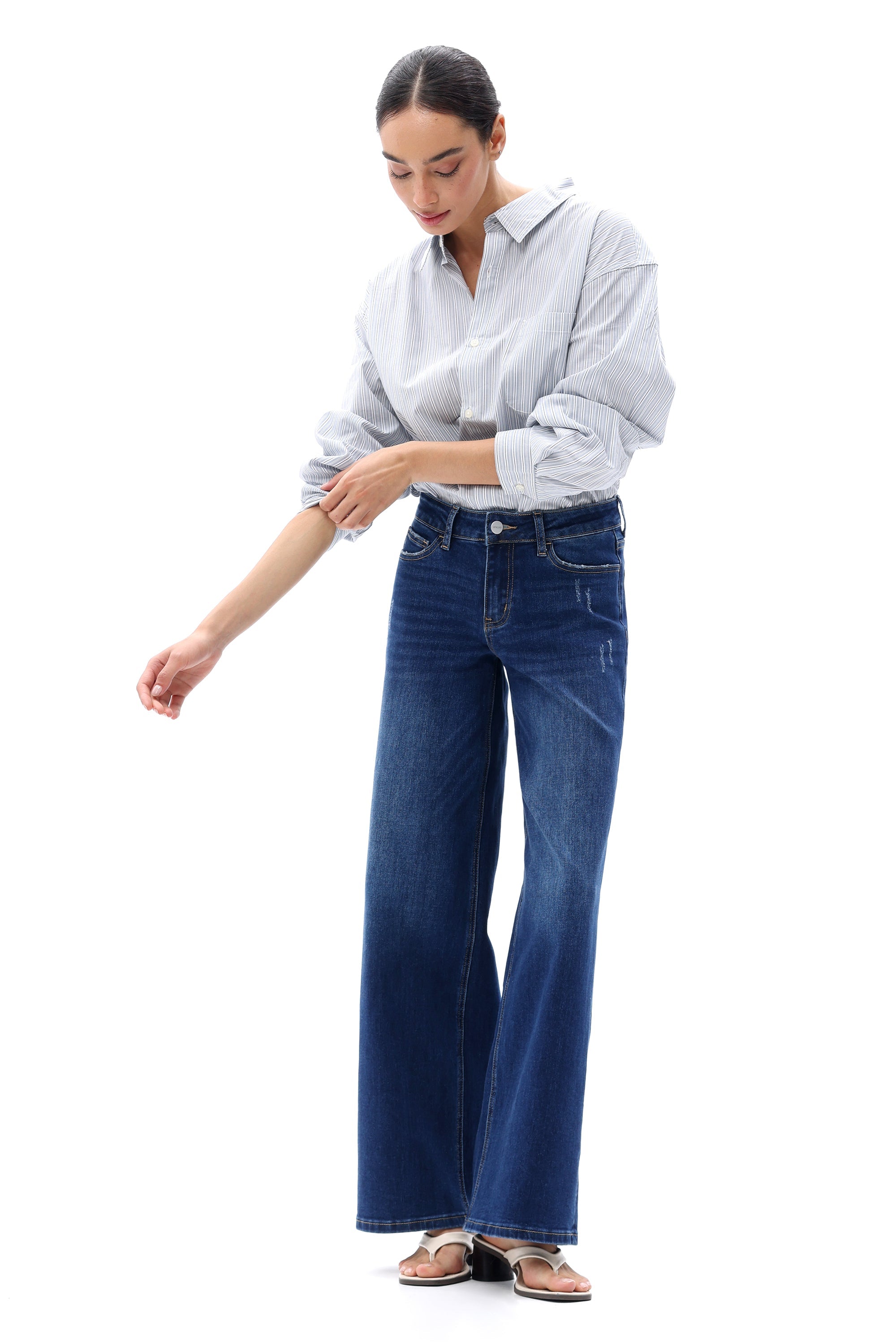 ONESO Effortless Coastal Mid Rise Wide Leg Jeans