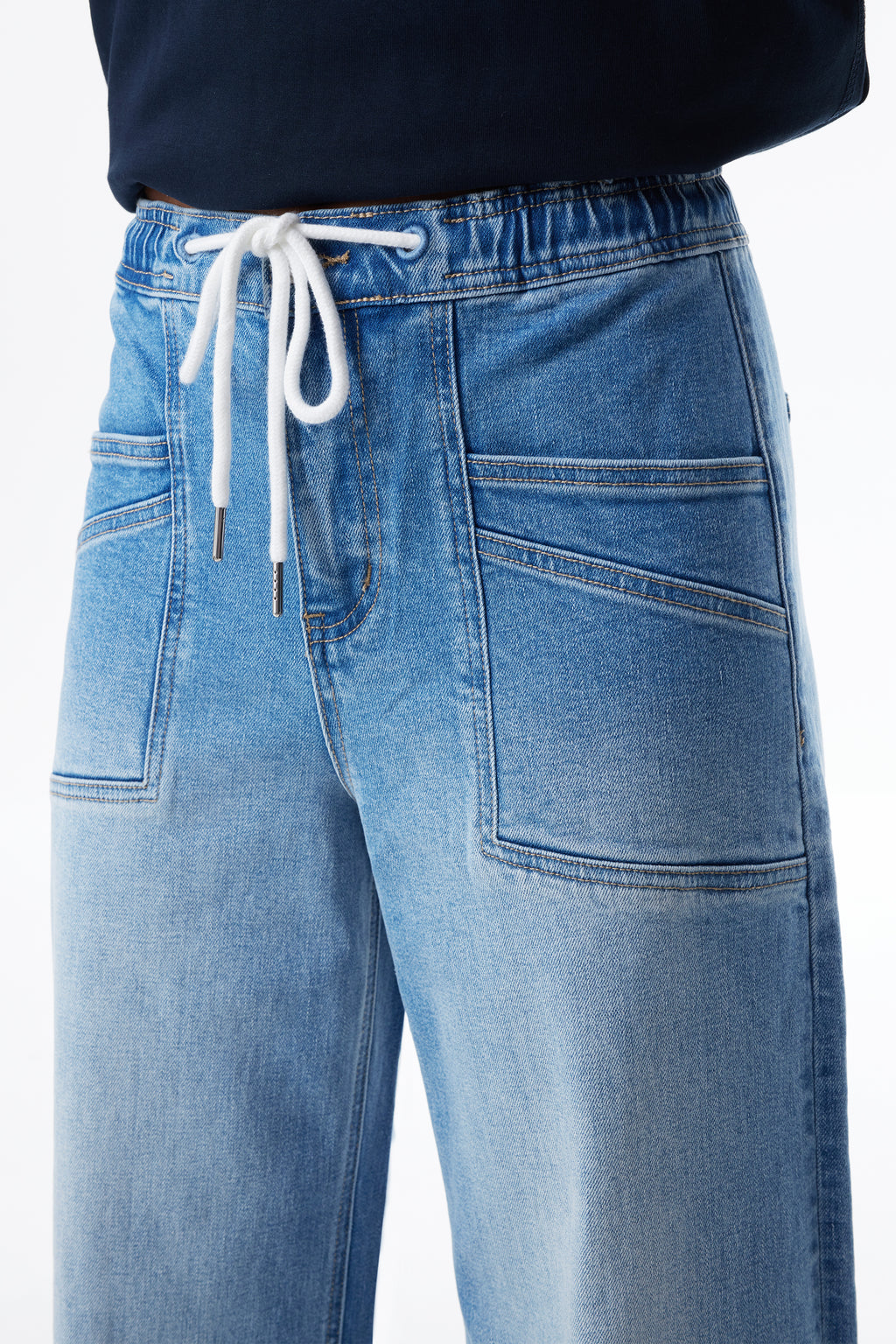 ONESO Super High Rise Patch Pocket Barrel Jeans