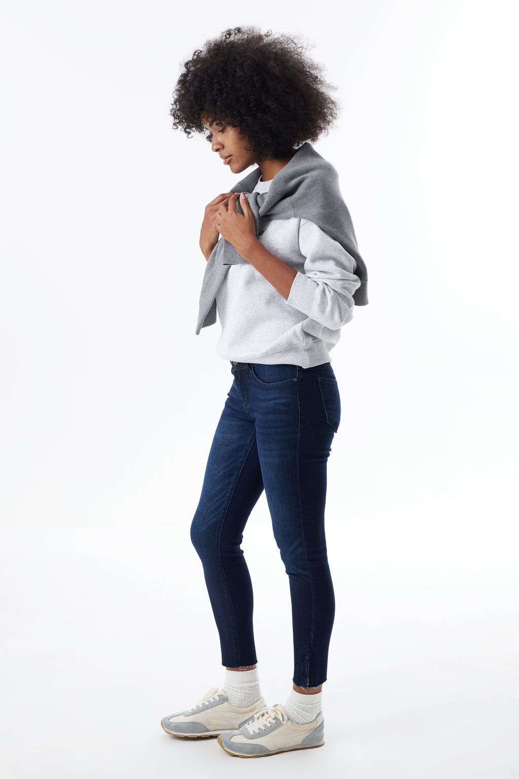 ONESO Low Rise Cropped Skinny Jeans