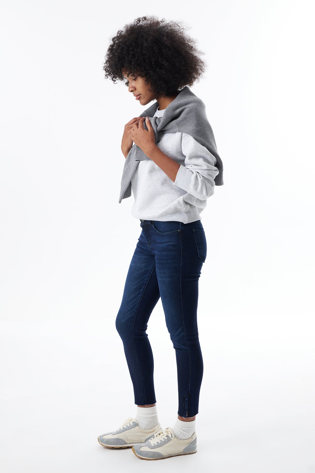 ONESO Low Rise Cropped Skinny Jeans