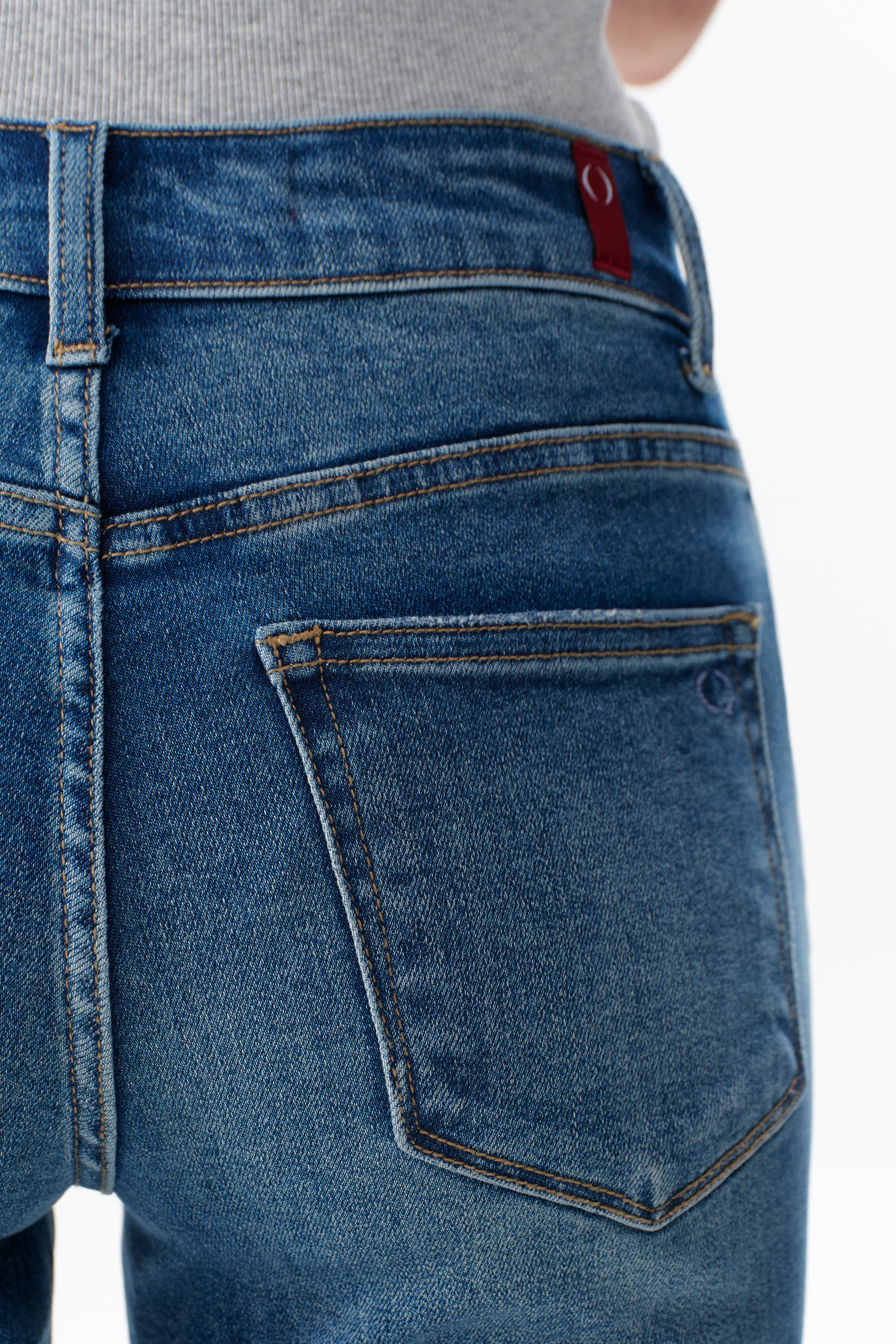 ONESO Effortless Mid Rise Straight Jeans