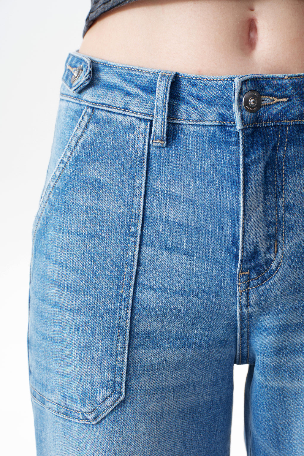 Modern Mid High Rise Wide Leg Jeans
