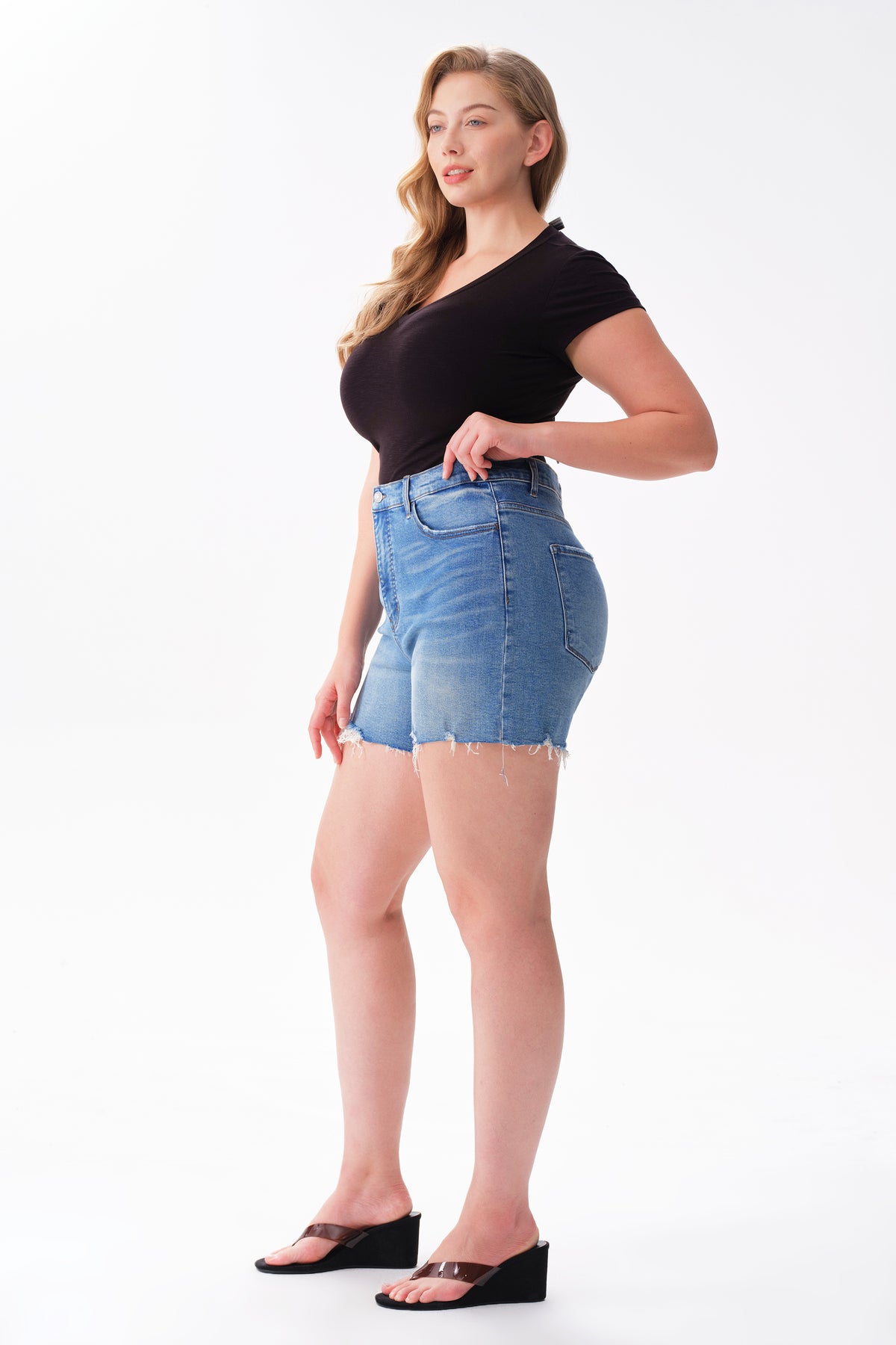 ONESO Casual Chic High Rise Denim Shorts