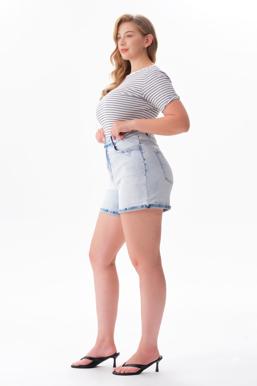 ONESO Casual High Rise Shorts Jeans