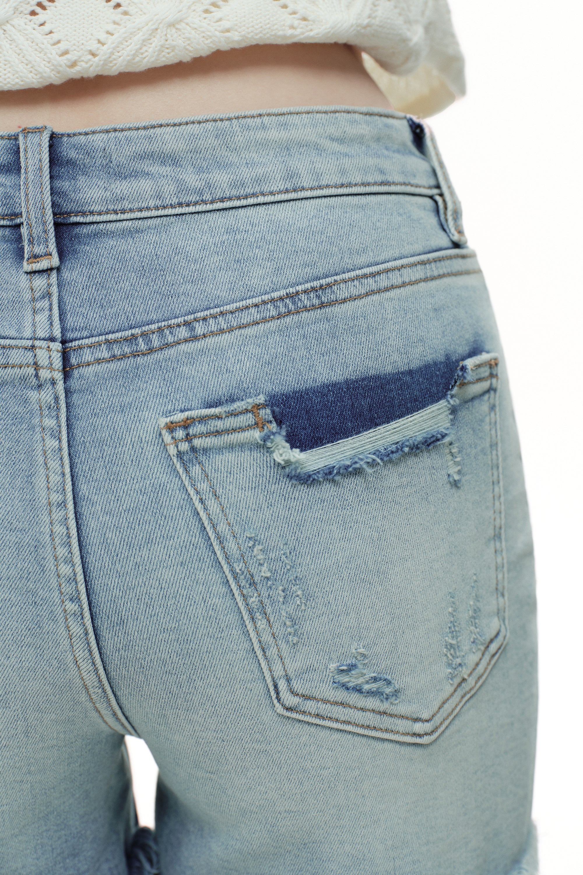 ONESO Feminine Mid Rise Denim Shorts