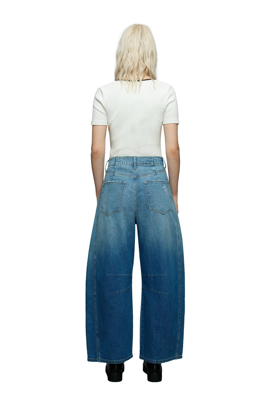 ONESO Vintage High Rise Barrel Jeans