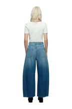 ONESO Vintage High Rise Barrel Jeans