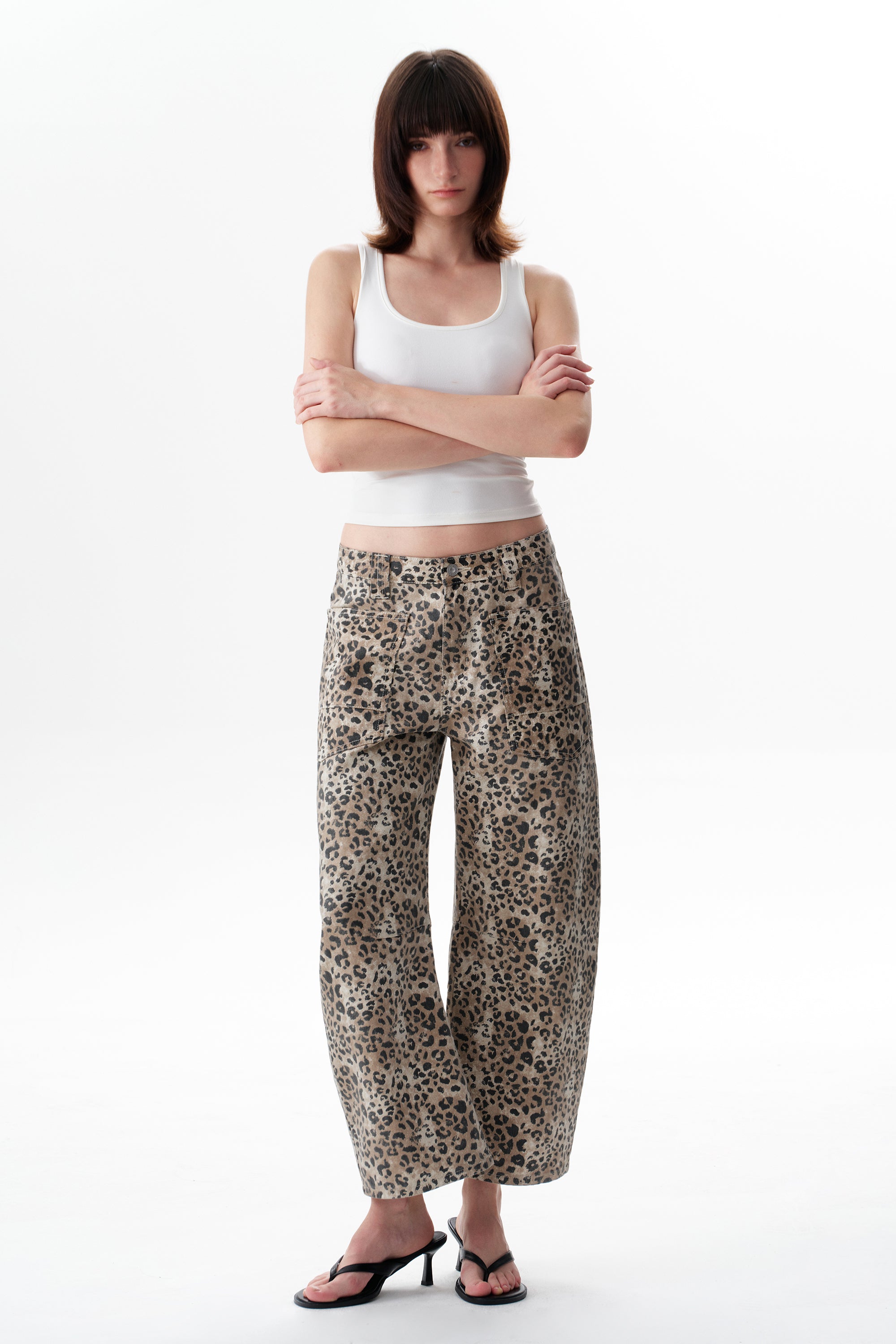 ONESO Bold Mid Rise Barrel Jeans