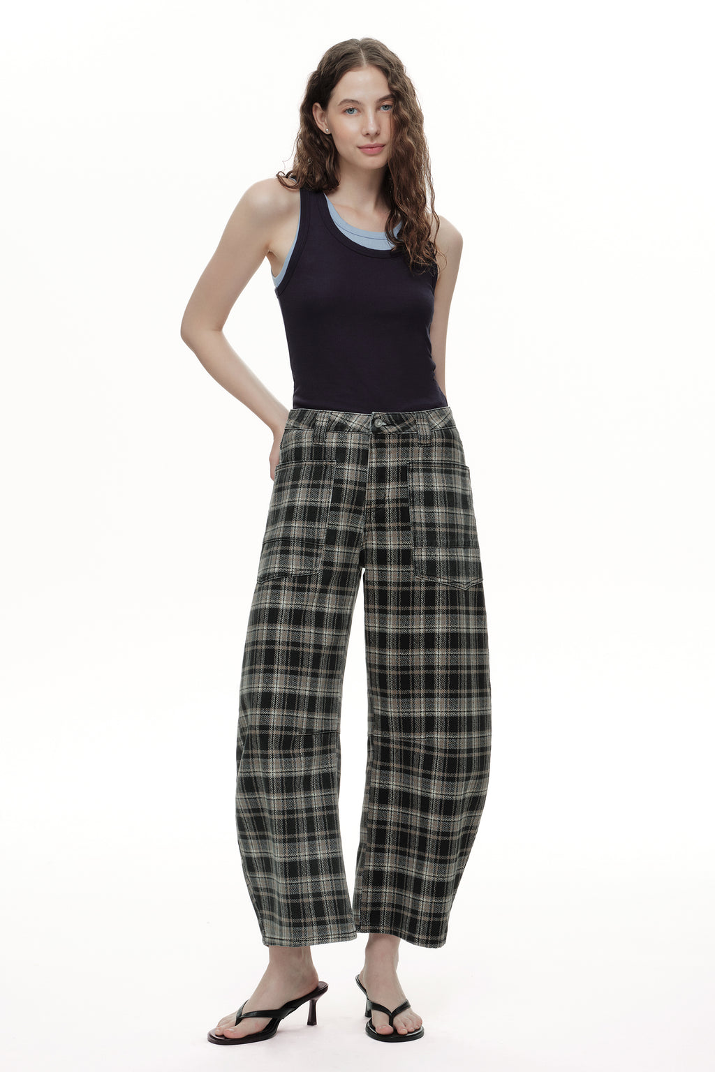 ONESO Bold Mid Rise Barrel Jeans