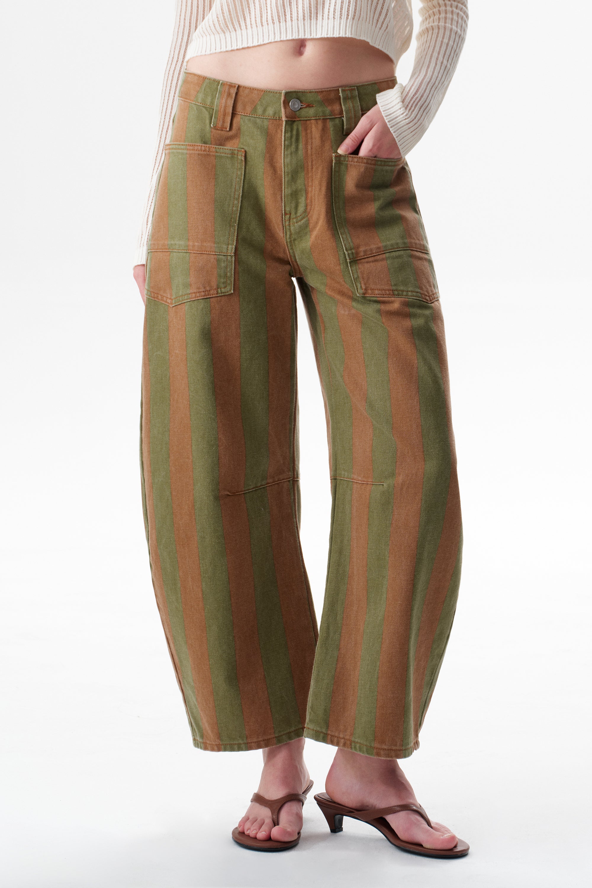 ONESO Bold Mid Rise Barrel Jeans