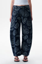 ONESO Bold Mid Rise Barrel Jeans