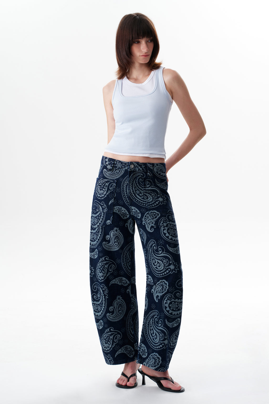 ONESO Bold Mid Rise Barrel Jeans