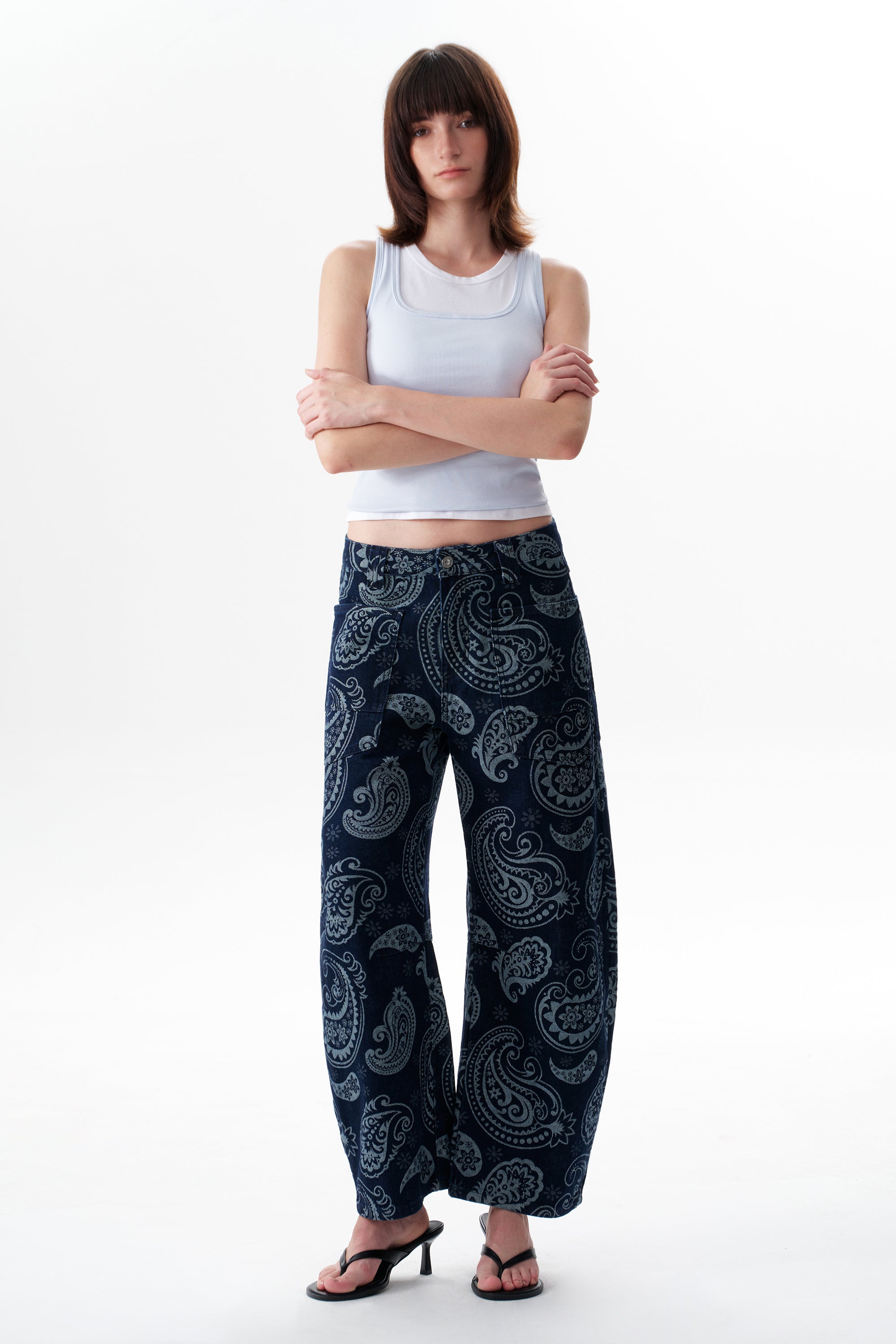 ONESO Bold Mid Rise Barrel Jeans