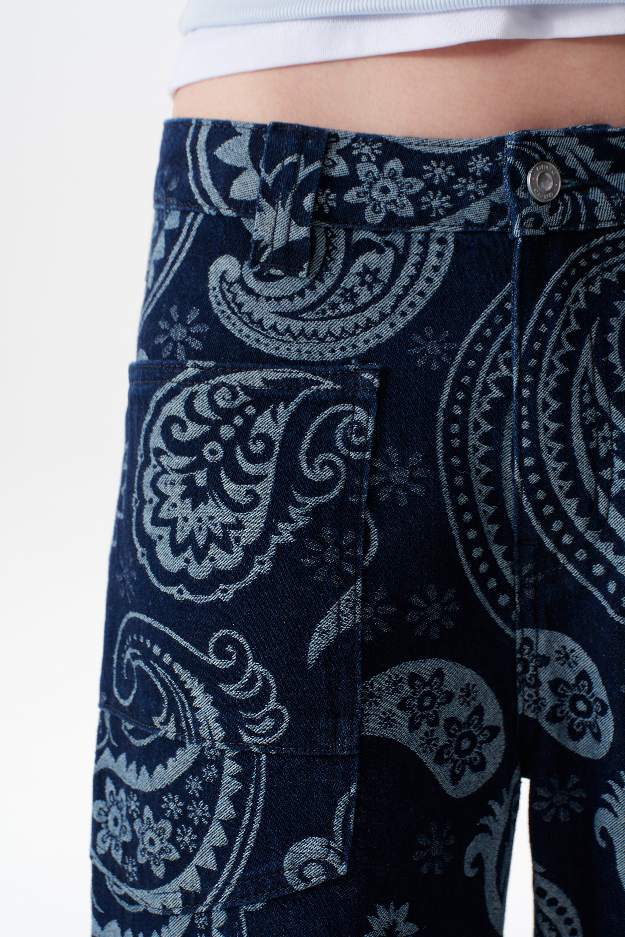 ONESO Bold Mid Rise Barrel Jeans