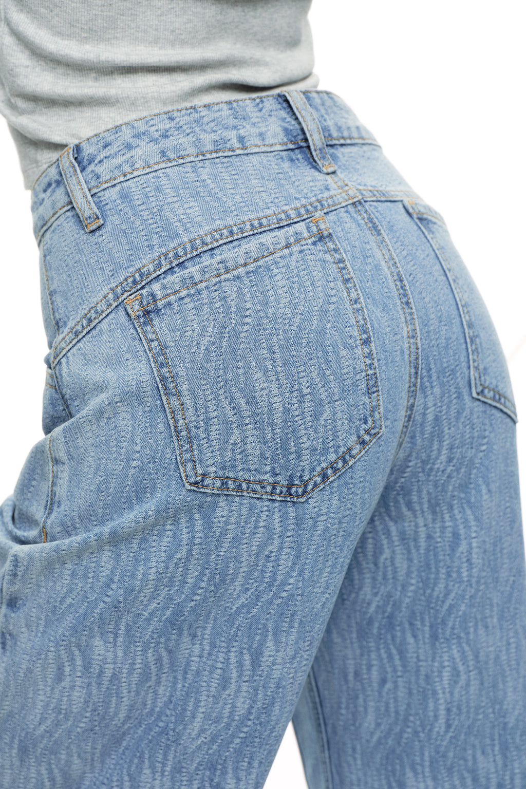 ONESO Modern High Rise Barrel Jeans