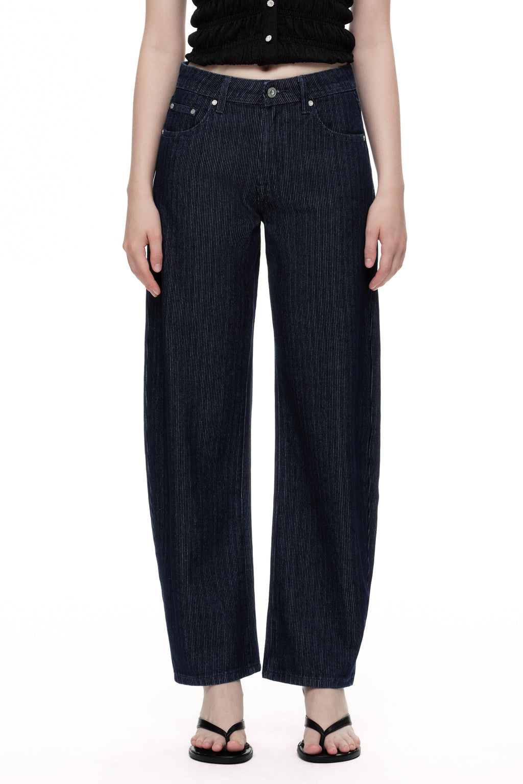 ONESO Distinctive Mid Rise Barrel Jeans
