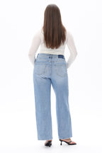 ONESO Classic High Rise Straight Jeans