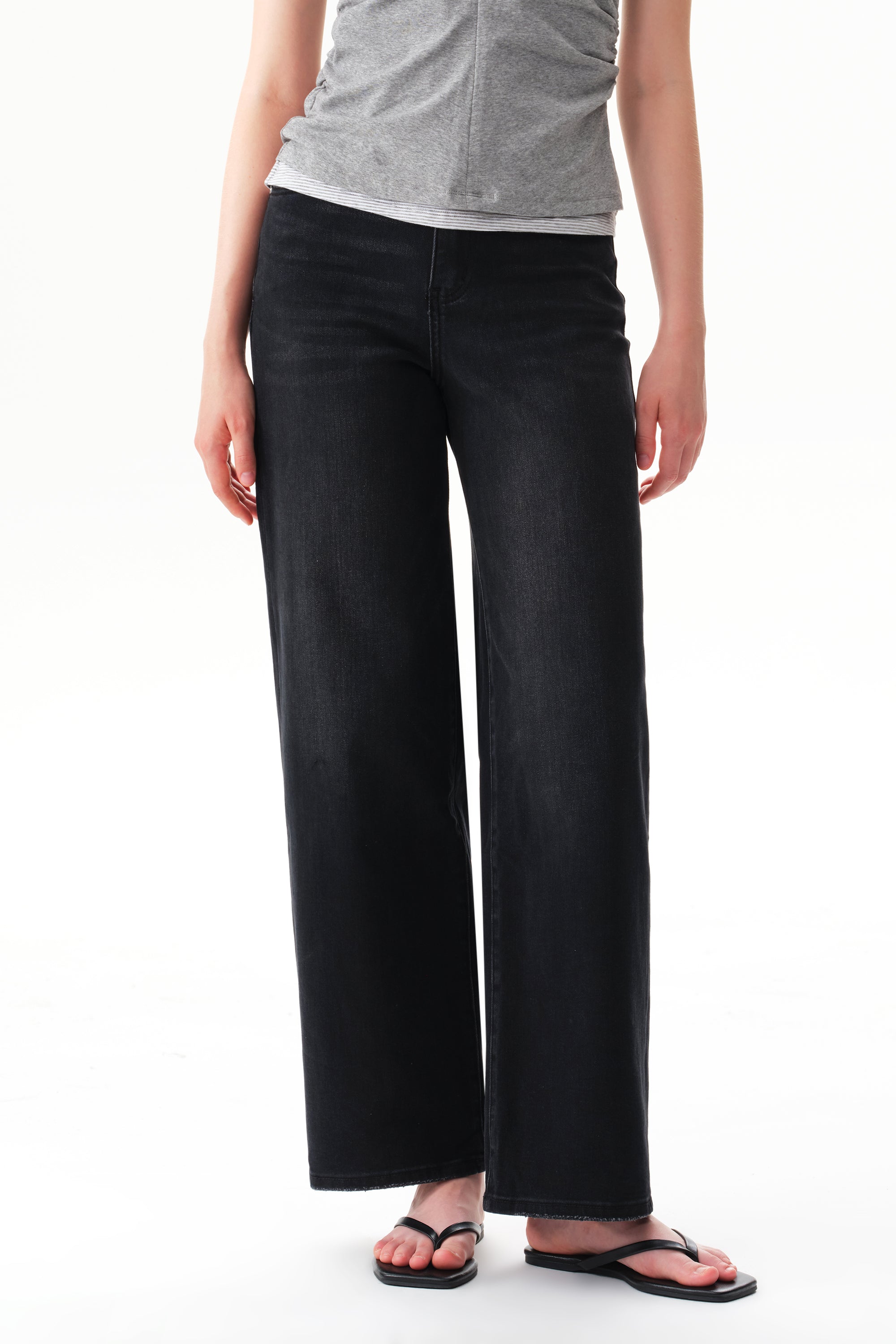 ONESO Polished High Rise Straight Jeans