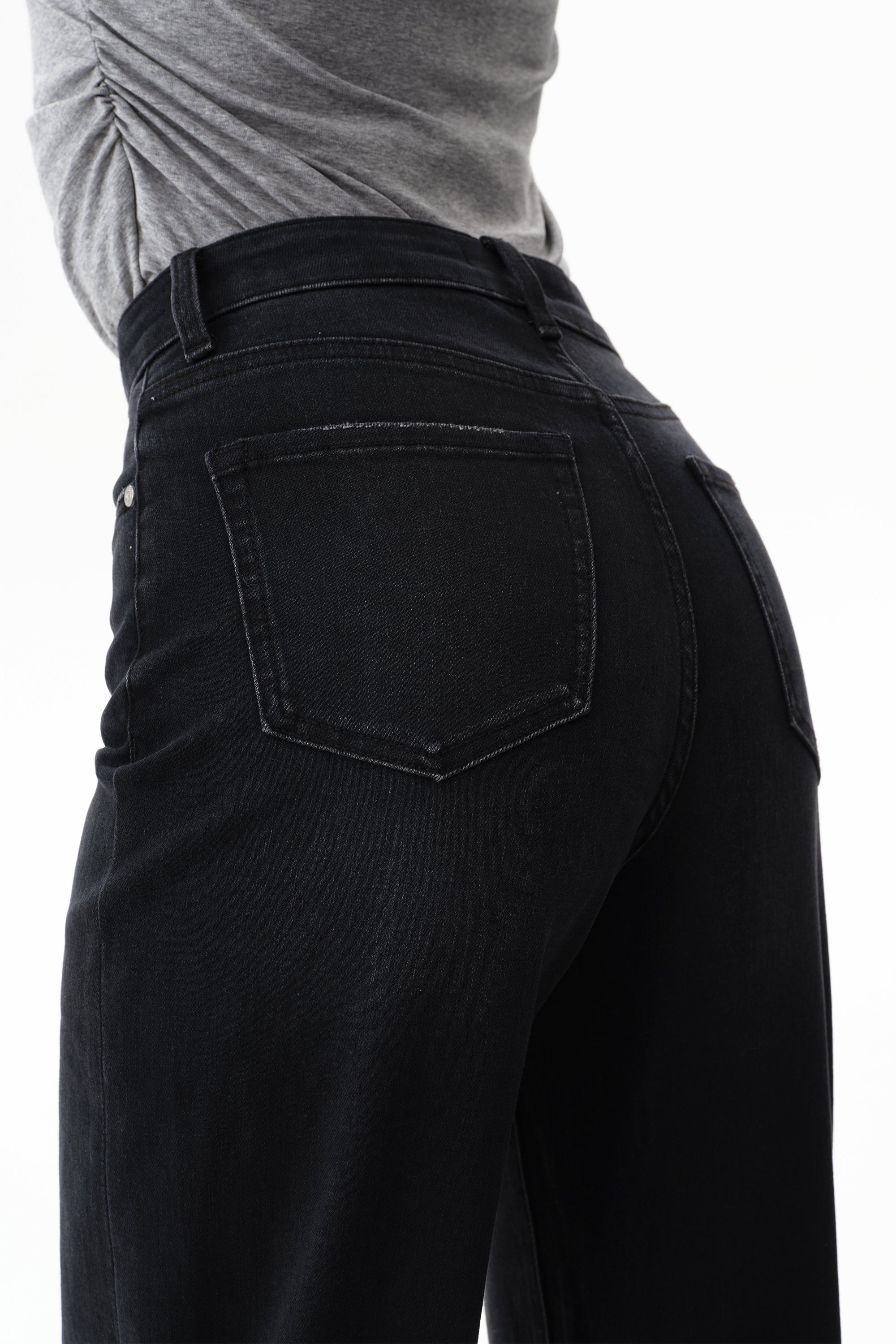ONESO Polished High Rise Straight Jeans