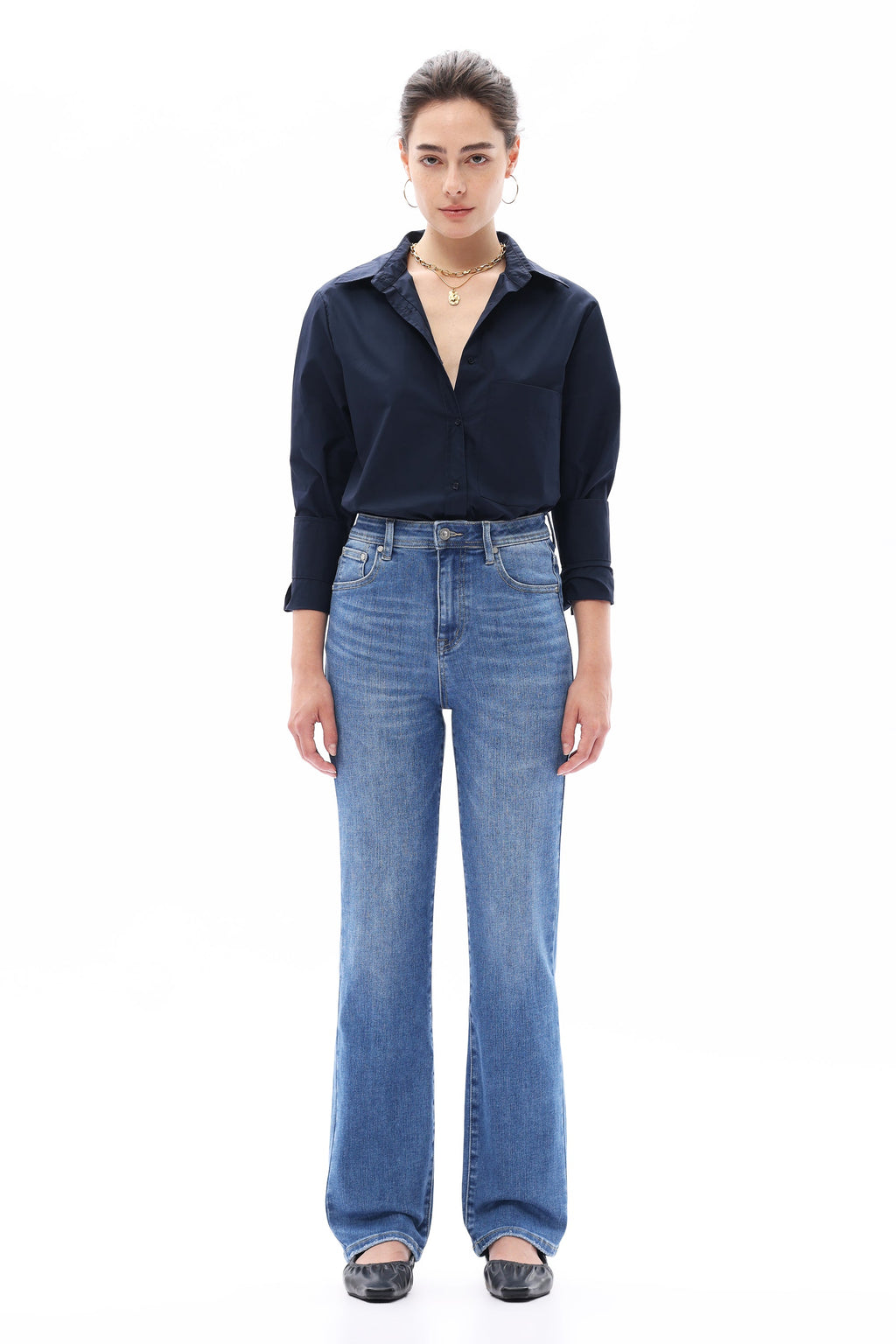 ONESO Timeless High-Rise Straight Jeans