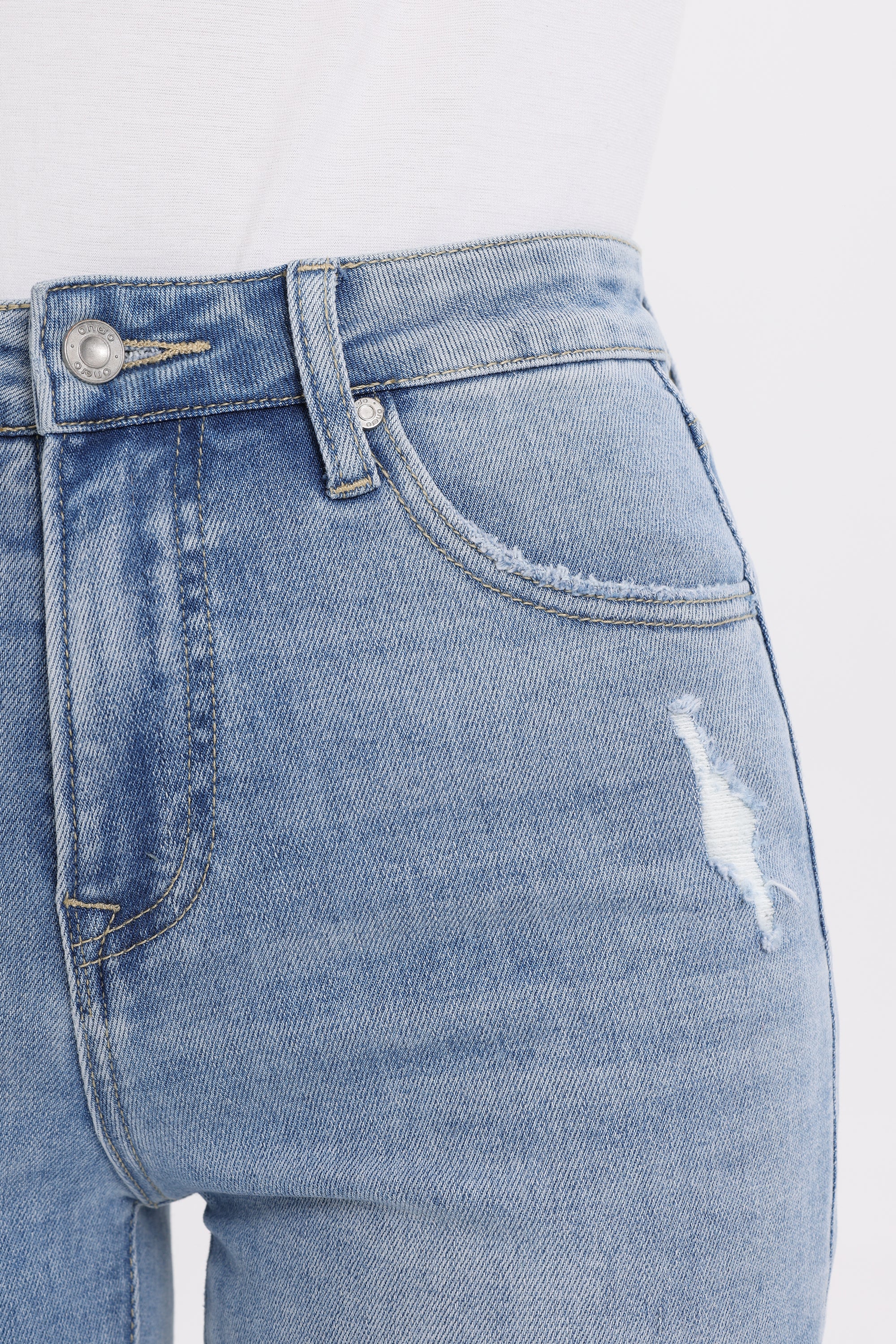 ONESO Vintage High Rise Straight Jeans