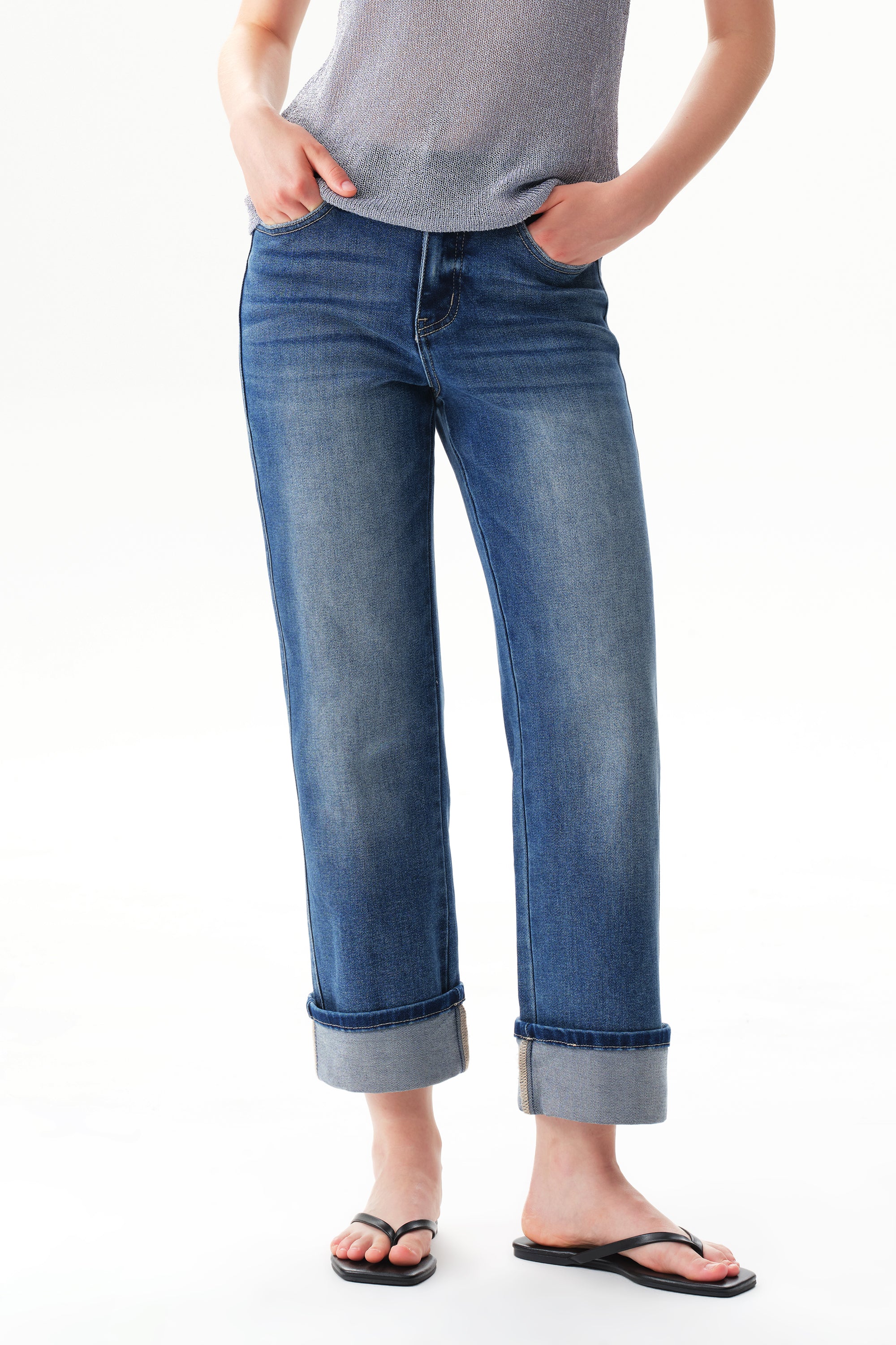 ONESO Modern Classic Mid Rise Straight Jeans