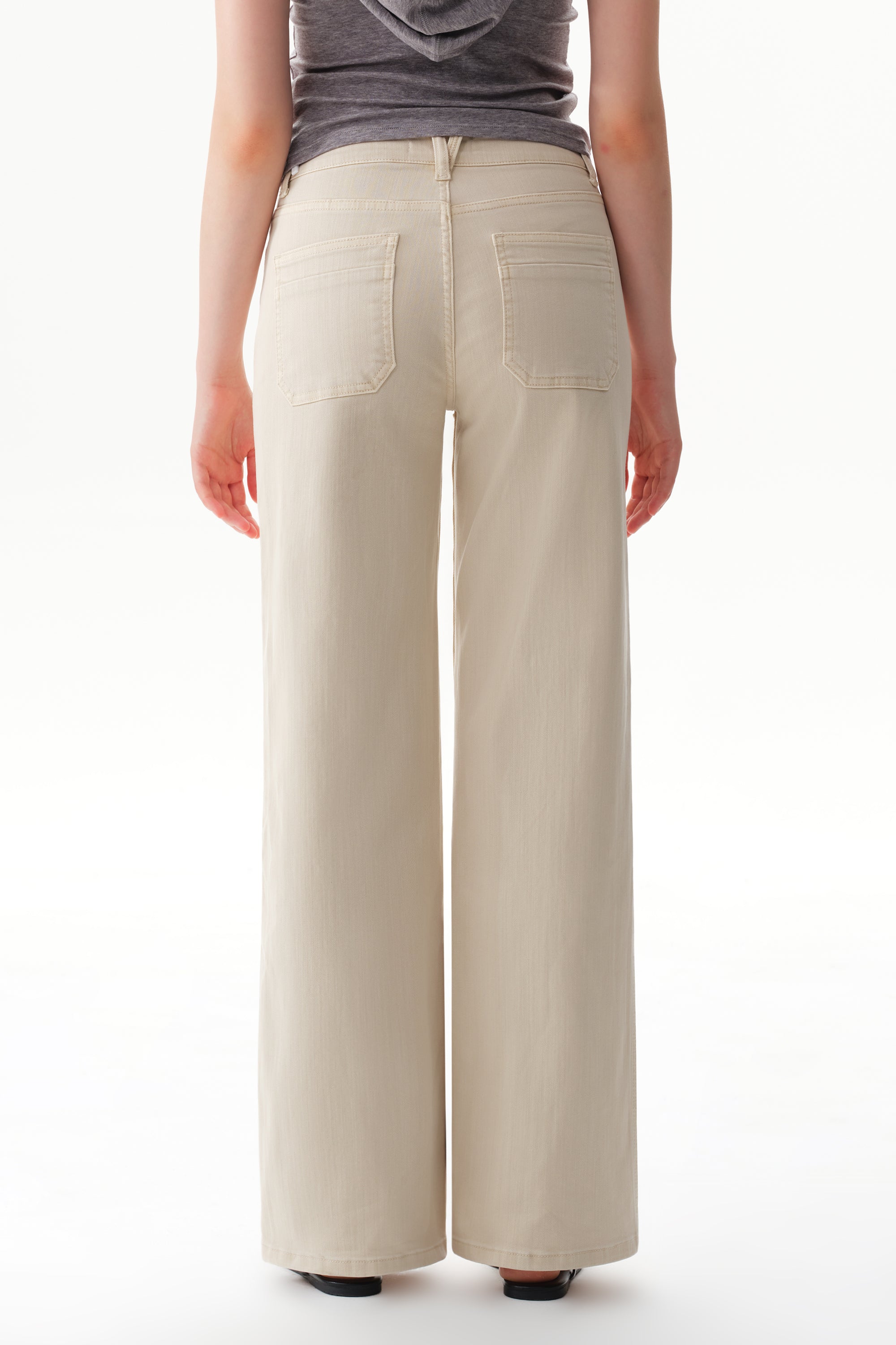 ONESO Minimalist Mid Rise Straight Jeans
