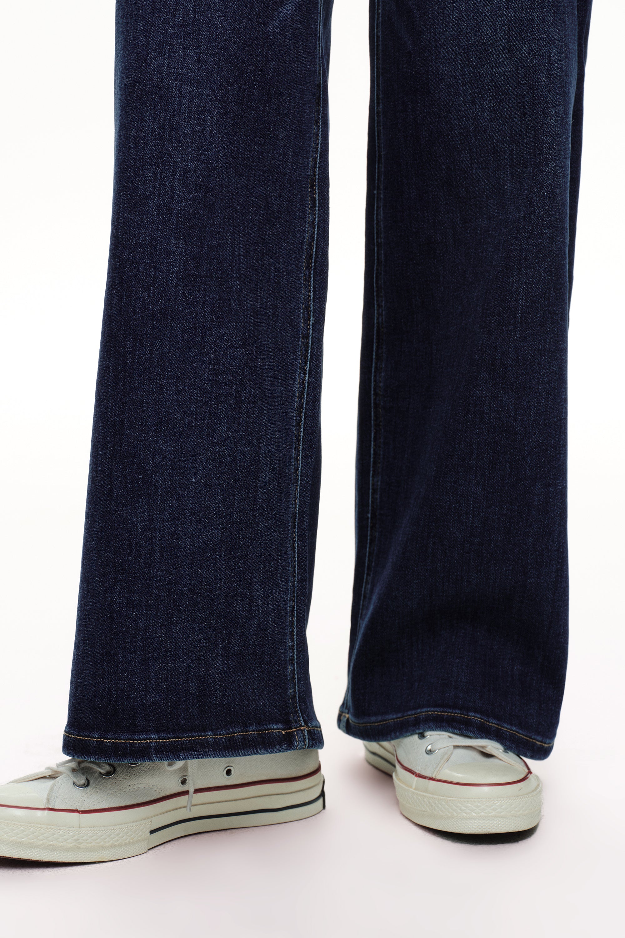 ONESO Timeless Mid Rise Wide Leg Jeans