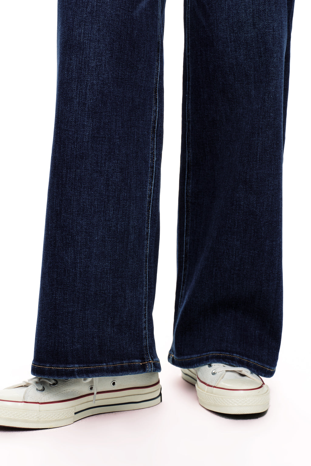 ONESO Timeless Mid Rise Wide Leg Jeans
