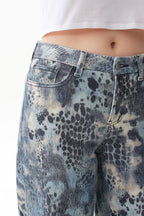 ONESO Eye-Catching Mid Rise Wide Leg Jeans