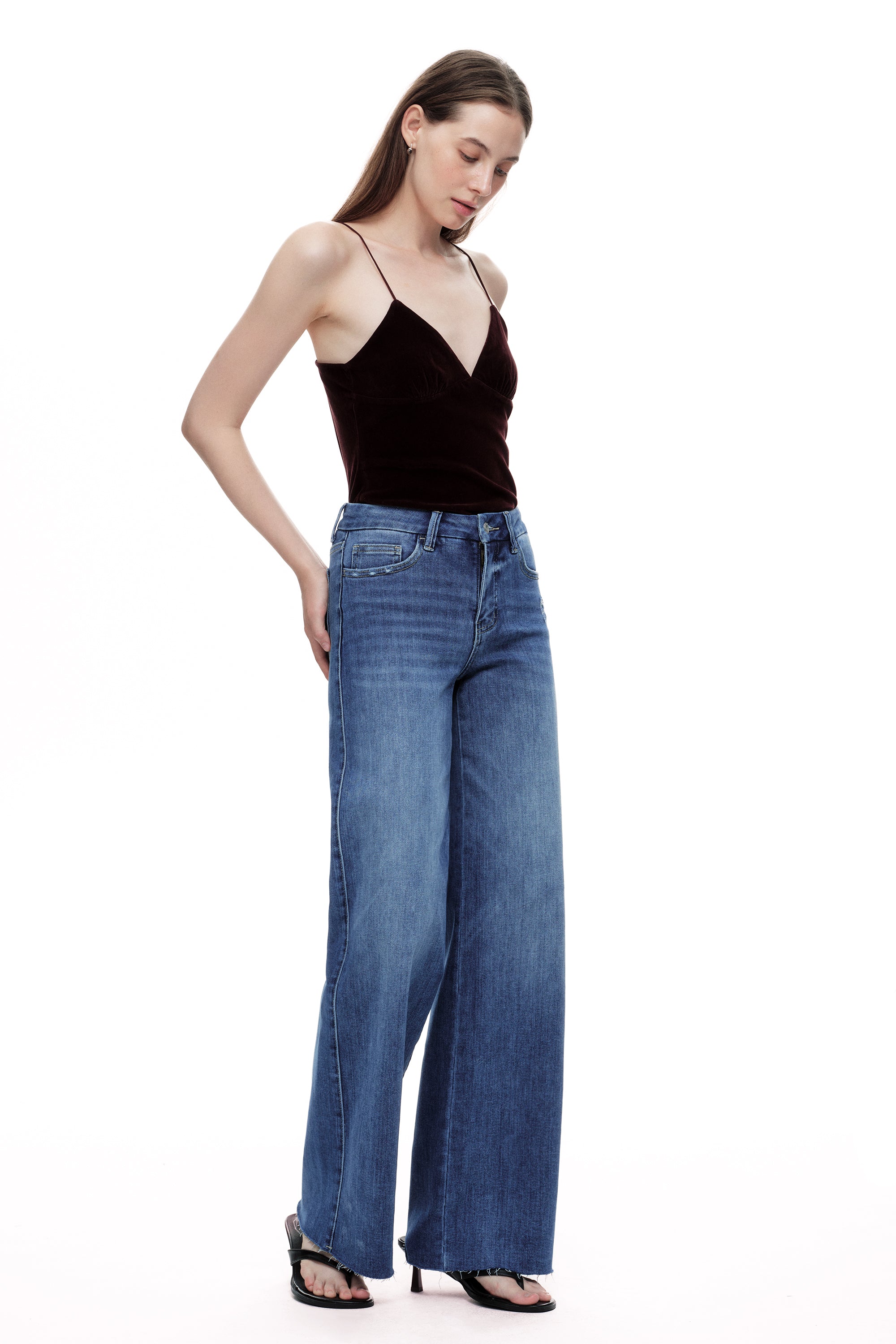 ONESO Relaxed Mid Rise Wide Leg Jeans