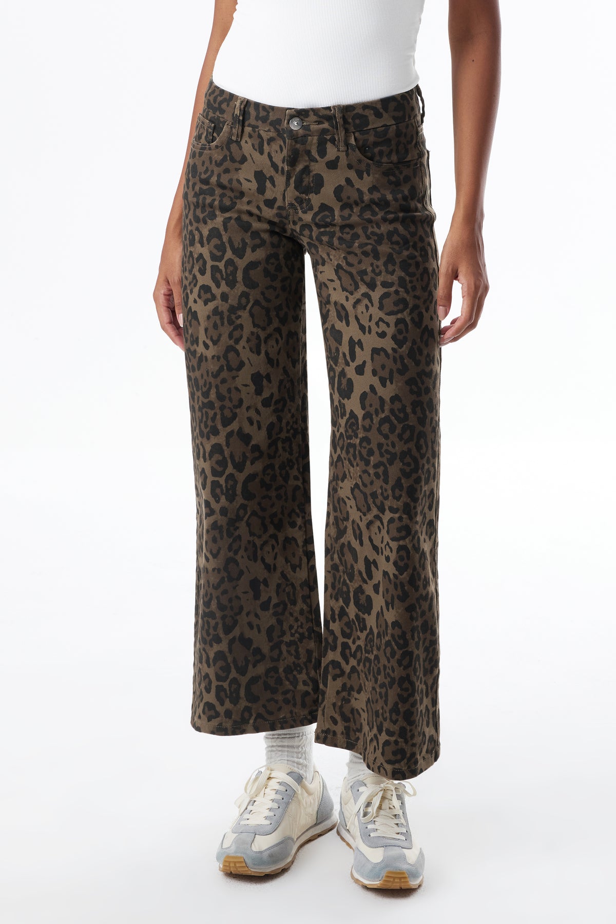 ONESO Effortless Mid Rise Wide Leg Jeans