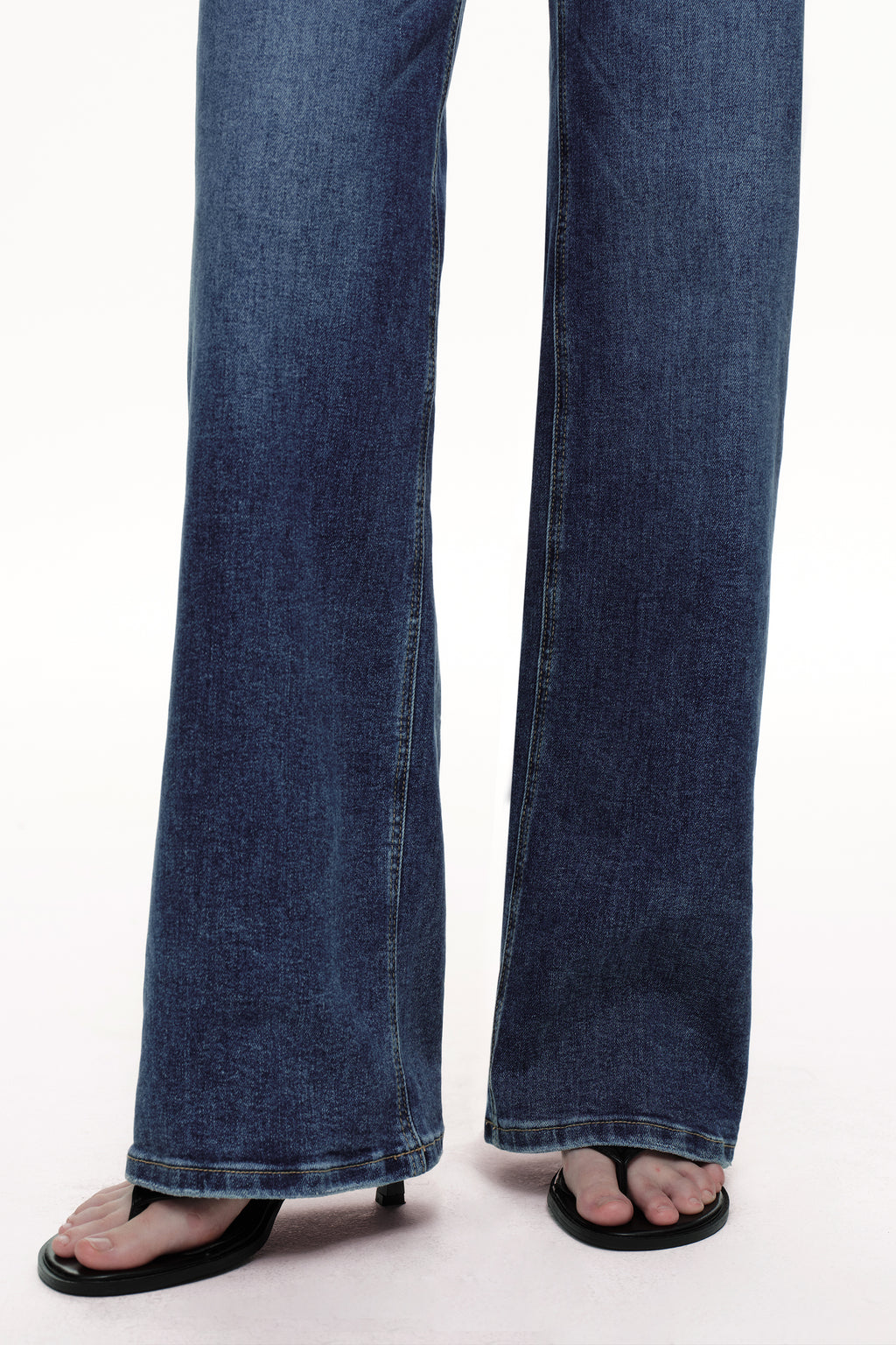 ONESO Timeless High Rise Wide Leg Jeans