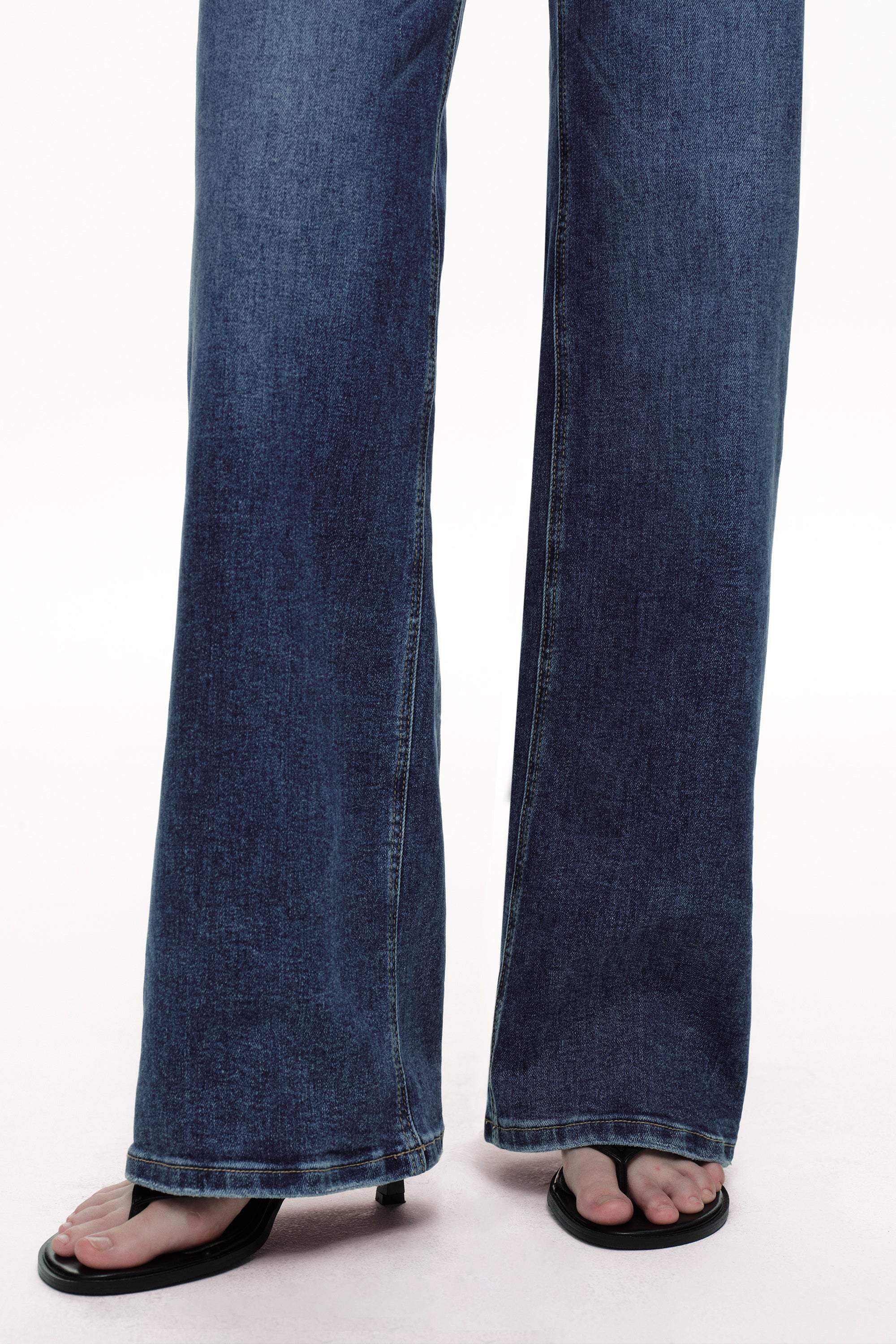 ONESO Timeless High Rise Wide Leg Jeans
