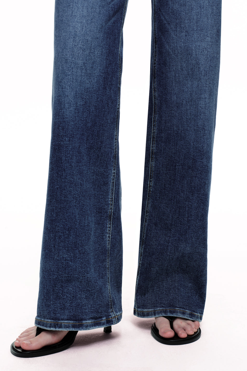 ONESO Timeless High Rise Wide Leg Jeans