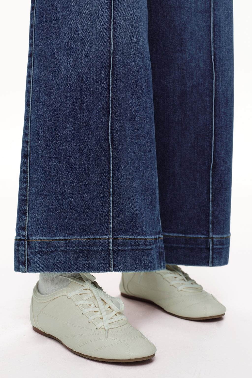 ONESO Clean Cut Modern High Rise Wide Leg Jeans