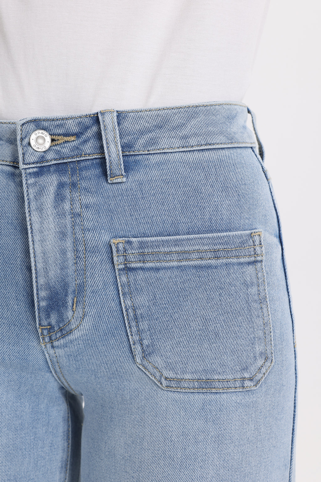 ONESO Modern Classic Mid Rise Wide Leg Jeans