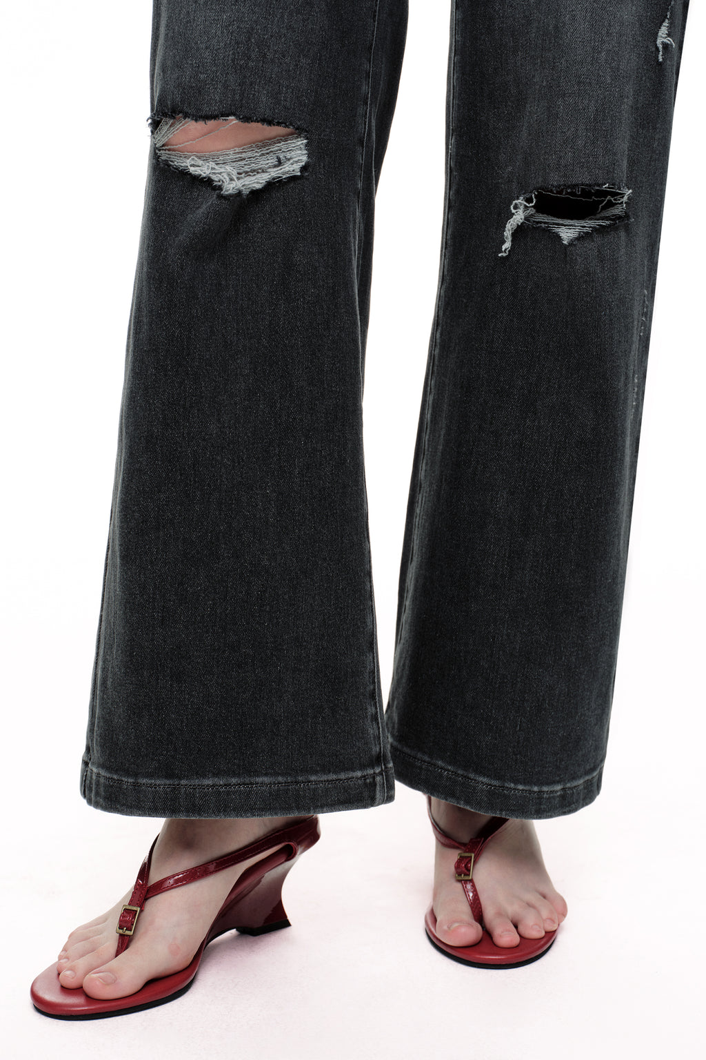 ONESO Edgy Mid Rise Wide Leg Jeans