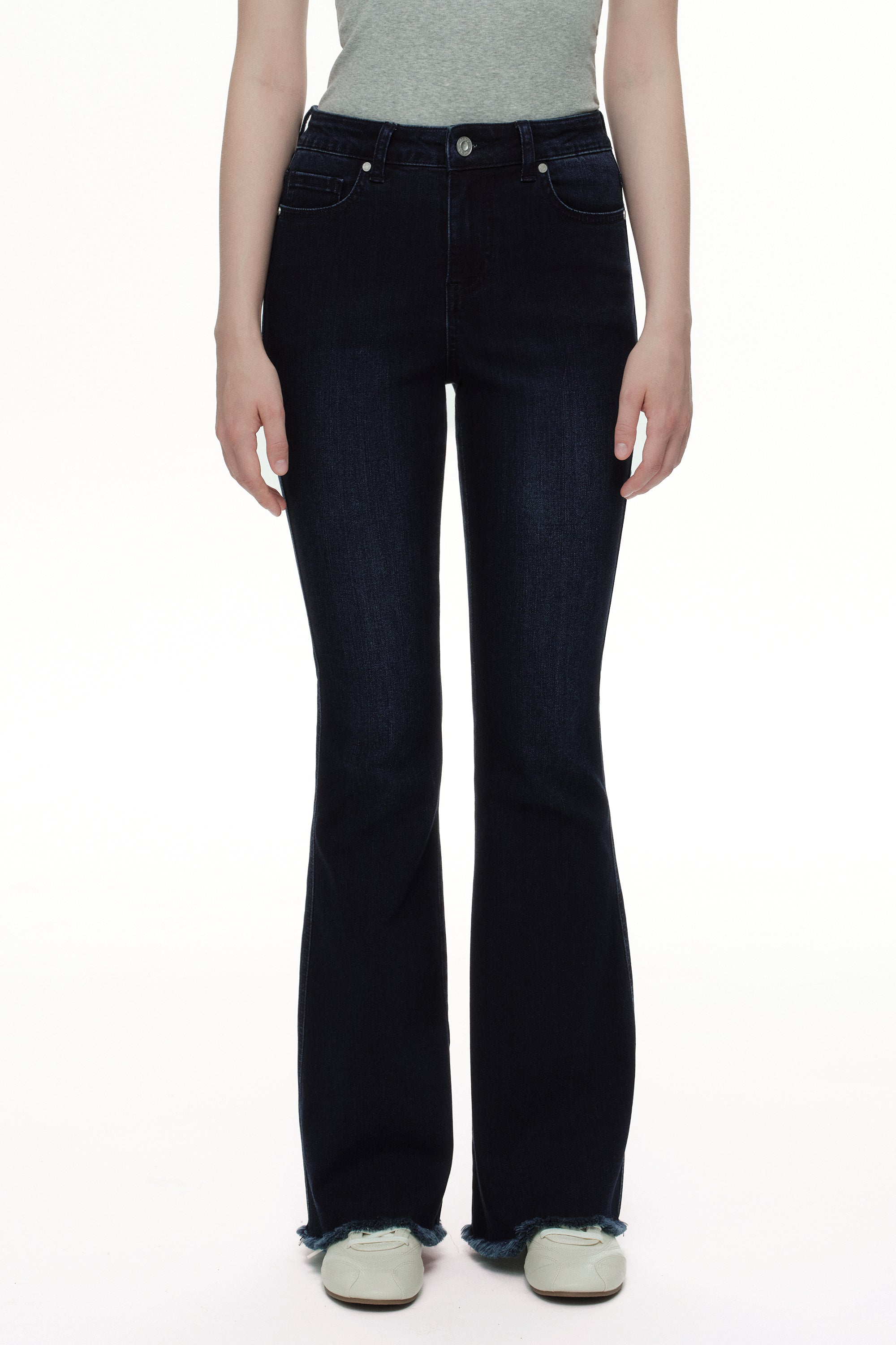 ONESO Sophisticated Mid Rise Flare Jeans