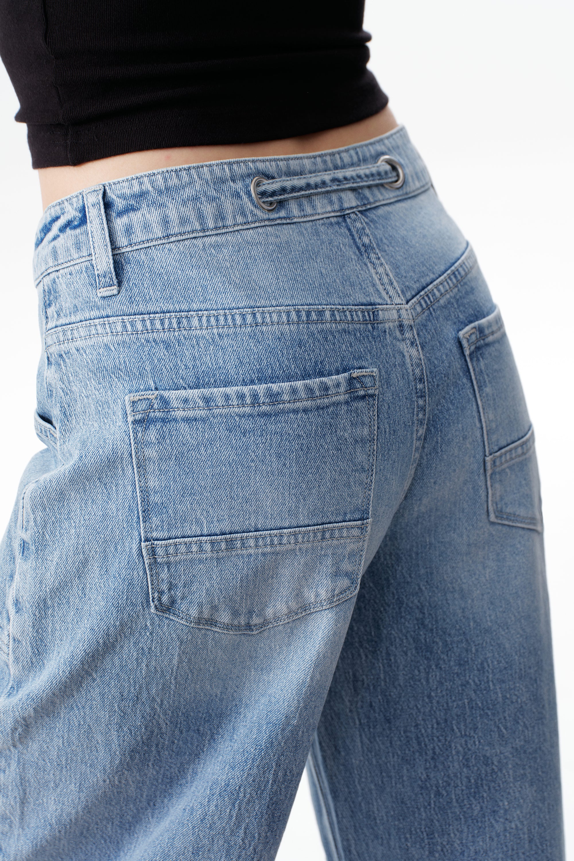 ONESO Artisan Mid Rise Barrel Jeans